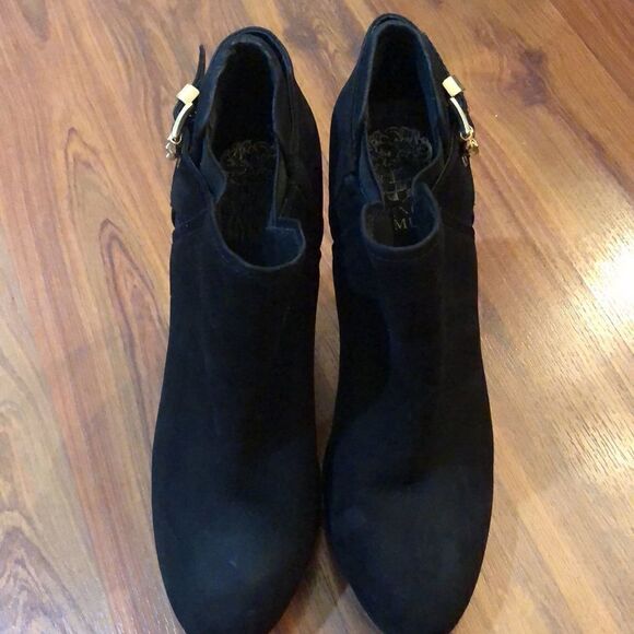Vince Camuto black and gold heeled booties Suede genuine leather size 7 - Picture 2 of 9